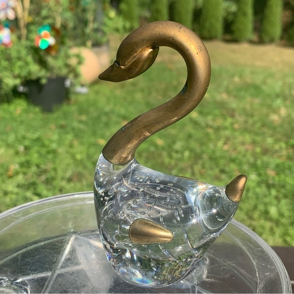 VTG Clear Glass Swan Figurine Paperweight Controlled Bubbles Brass Head Neck 4" - Picture 2 of 13